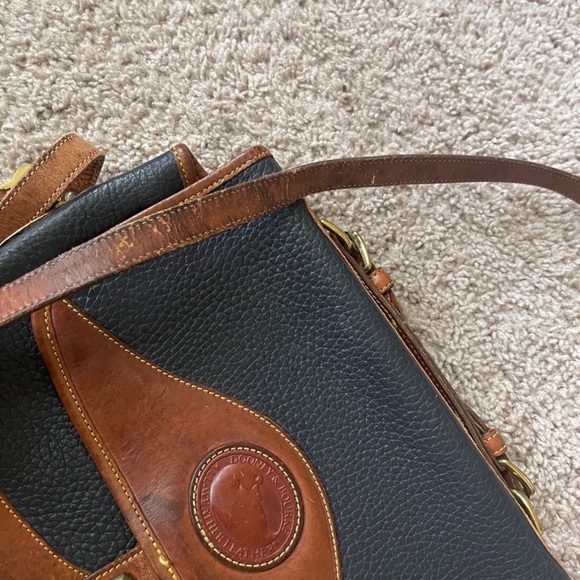 Vintage 90s Dooney & Bourke Off Black and Brown Messenger Bag with Flap Closure - Picture 9 of 11